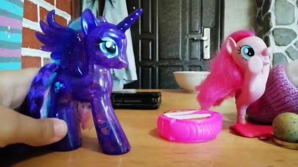 Пони и магазин