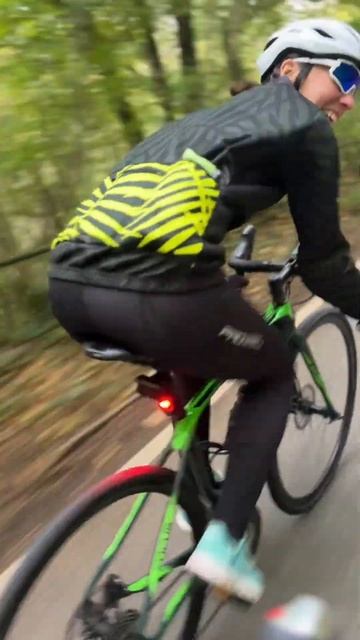 CYCLING EVERYDAY Without Washing My Kit!? DAY 6 смотреть онлайн