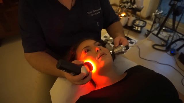 I Helped Relieve Her NECK PAIN W/ Cracks Stuck In Her Back: Chiropractic Treatment & Manual Therapy