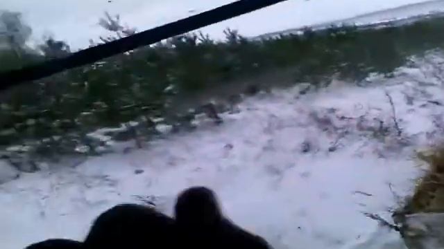 Трактор мтз-320.4 в гору с соломой. смотреть онлайн