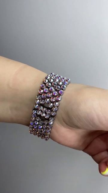 Инкрустрация ремешка для Apple Watch стразами Swarovski