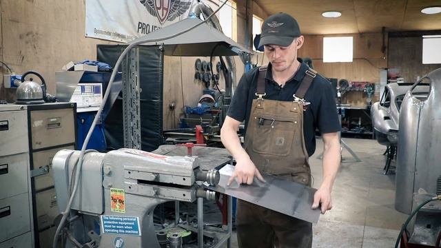 Classic car fabrication | How to use a swaging machine (How To) смотреть онлайн