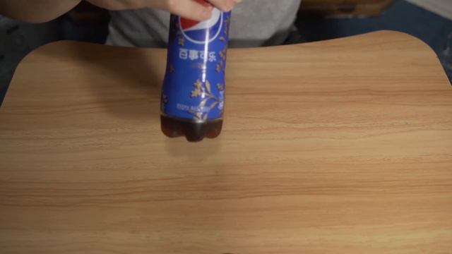 Pepsi Osmanthus & Peach Oolong TRYING | EATING | REVIEWING смотреть онлайн