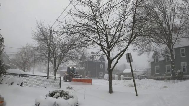 Школы закрыты.Америка в снегу. Как чистят снег в Америке.Съёмка на Go Pro.Карантин.формат 4 K смотреть онлайн