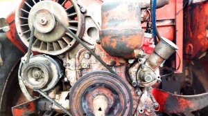 Регулюю клапана в двигуні Д-21 на шасіку Т-16МГ.