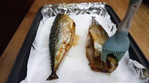 Просто, быстро и вкусно! Скумбрия на соли в духовке!