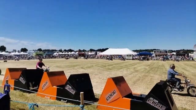 20220710 125454 Cheshire Steam Fair Classic Motorcycles Motor Bikes смотреть онлайн