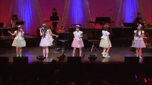 Momoiro Clover Z - Otome Sensou (Yobanashi Gentou Night 2014) смотреть онлайн