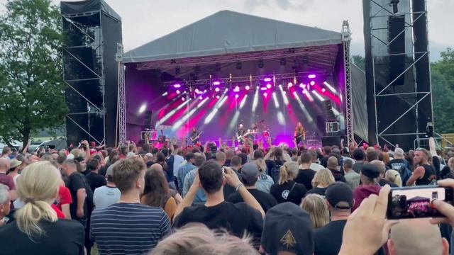 Devin Townsend Hard Rock Laager смотреть онлайн