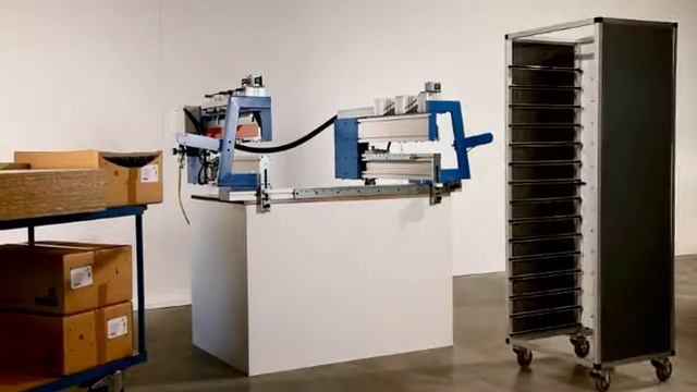 InnoFit N: Maschine zur Montage von InnoTech Schubkästen смотреть онлайн