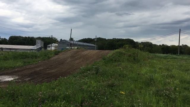 5 year old jumping ktm 50sx mini смотреть онлайн