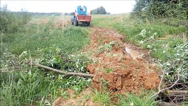 Поработал на тракторе и напилил досок смотреть онлайн