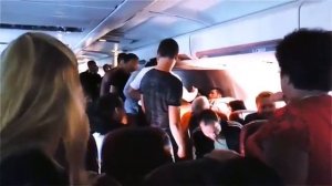 И снова дебоширы в самолете