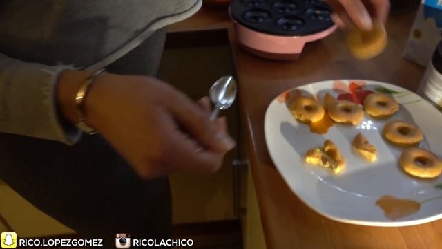 #2 FitCoupleKitchen DONUTS! High Protein Low Carb&Fat