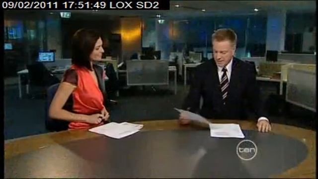 Funny Channel Ten News Report - England v Aust Ashes 2010-11 смотреть онлайн