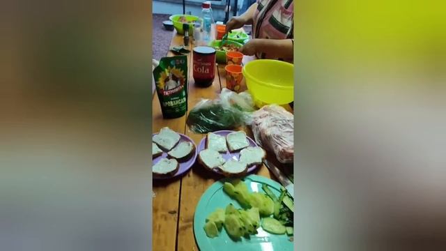 Деревенская жизнь)Собираю урожай в огороде.Установили дверь.Закупки для ремонта. Родители на отдыхе смотреть онлайн