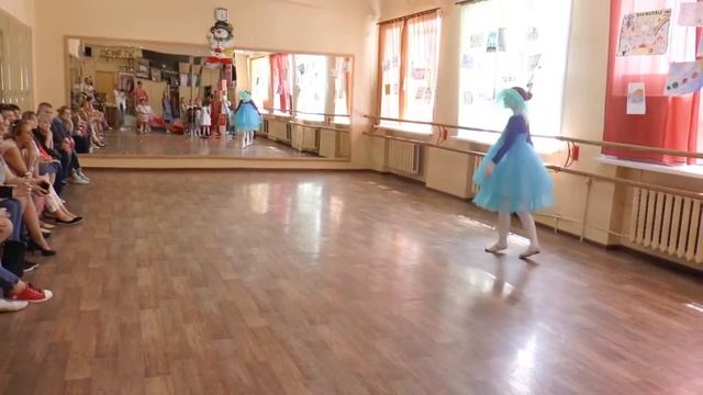 Танцевальная площадка 2016 Половникова Лиза смотреть онлайн