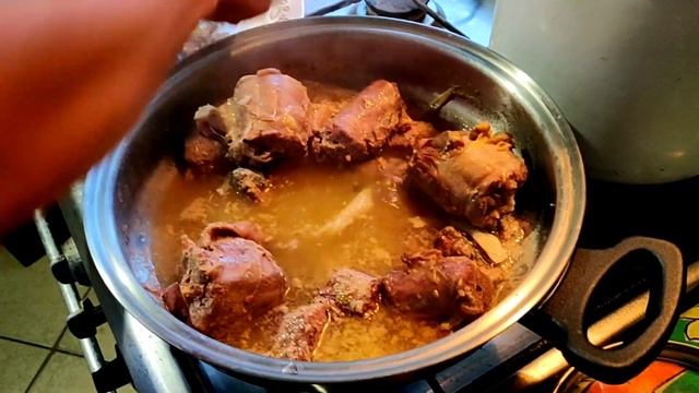 Повноцінно нагодувати 7 чоловік використавши одну сковороду ВОК🤔? Елементарно!