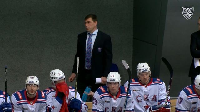 Уайт забивает СКА гол в раздевалку