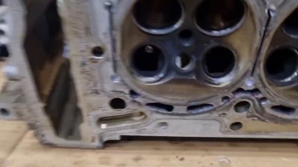 Mercrdes Benz W205  мотор M274 / троит двигатель / пропуски зажигания / диагностика / ремонт