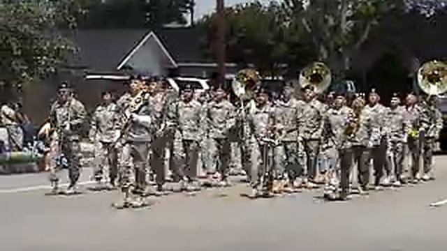 40th Infantry band at the 2007 Rossmoor parade смотреть онлайн