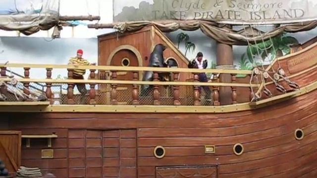 Sea World, Orlando. Шоу морских львов. 1