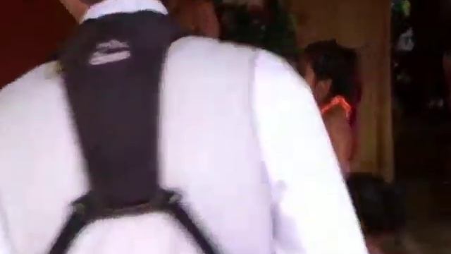 Encontro com Princesa jasmin e Aladin смотреть онлайн