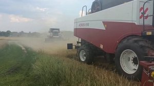 Закончили уборочную 2023! Комбайны АКРОС 550 на уборке озимой пшеницы