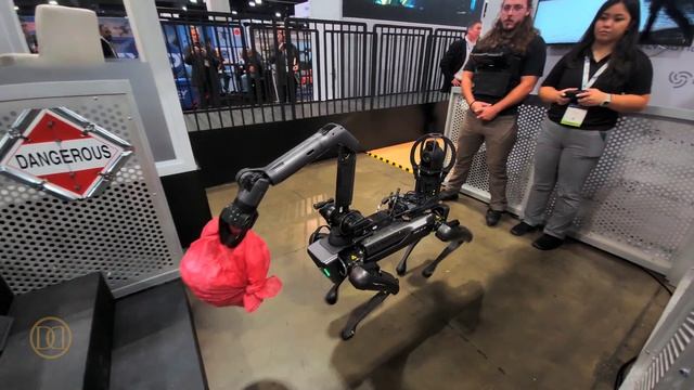 Boston Dynamics × Flymotion Spot Robot Demo at Xponential 2023 смотреть онлайн