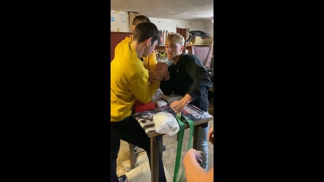 ARMWRESTLING TRAINING/ AWK Nové Syrovice