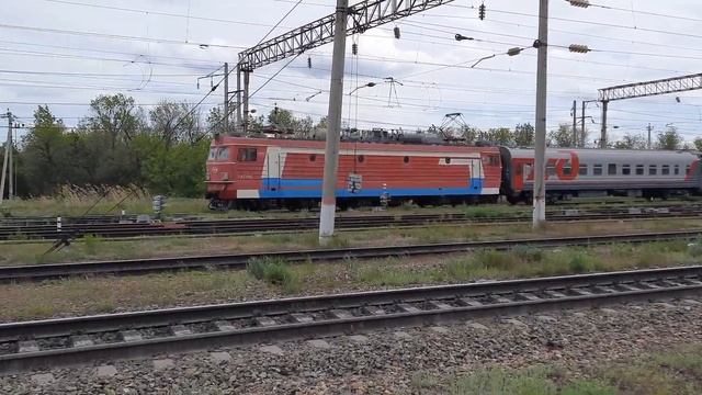 ЭП1 с пасссажирским составом смотреть онлайн