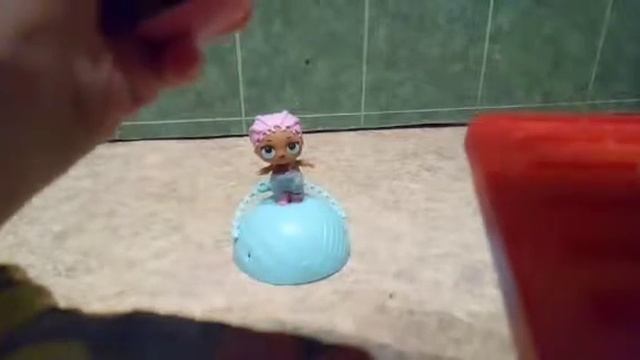 Распаковываю лол поделку и пикми попс