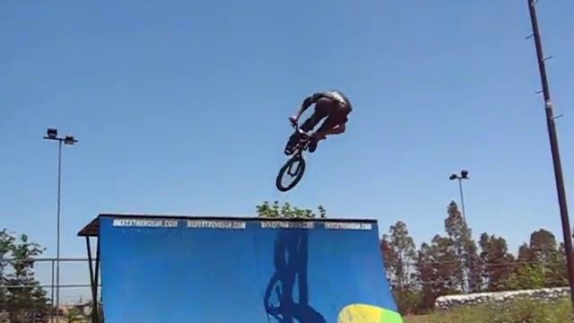 salto bmx смотреть онлайн