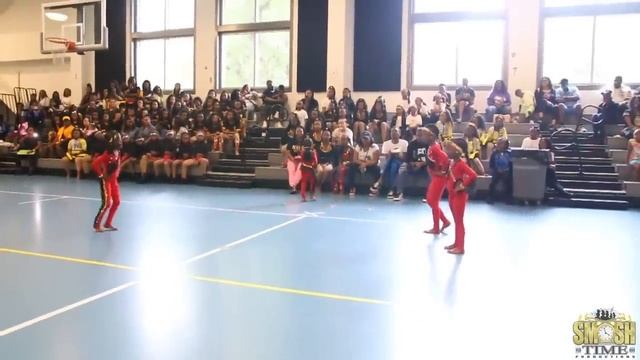 Minis Stand Battle l "In It 2 Win It" Dance Battle 2019 смотреть онлайн