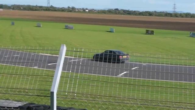 Avin the crack BMW dies! смотреть онлайн