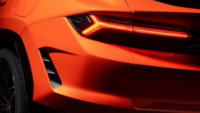 LAMBORGHINI URUS SE HYBRID 2025 // WORLD FIRST with MAX, Urus SE - Daring to be different!!! смотреть онлайн