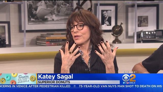 Acting Legends Judd Hirsch, Katey Sagal Talk 'Superior Donuts' смотреть онлайн