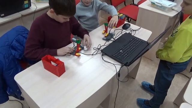 Робототехника "Стратегия" WeDo смотреть онлайн