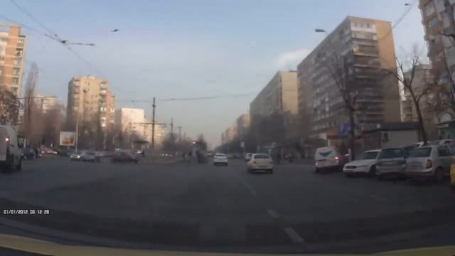 Camera auto GS 4000 . Filmare in timpul zilei . смотреть онлайн