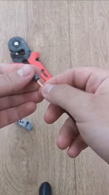 НШВИ и опрессовка ПуГВ 1х4 (пресс-клещи ПКВк-10 от КВТ, Jokari Super 4 Plus) смотреть онлайн