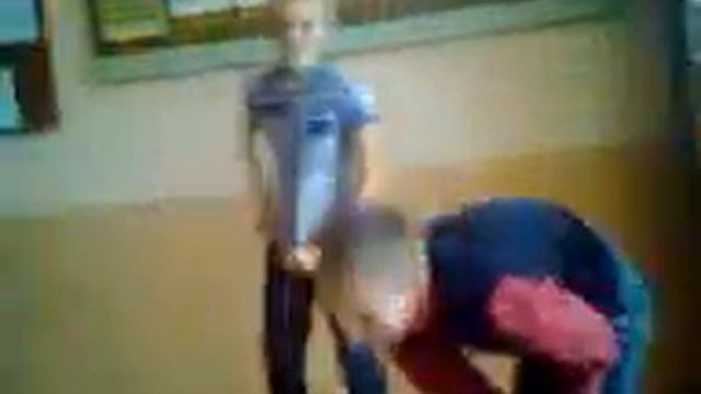 Один против троих)) смотреть онлайн