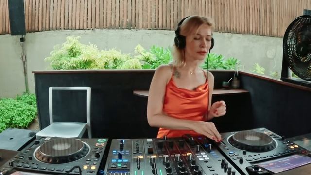 VONDA7 - Sunset DJ Set - W Bali 🇮🇩 (Melodic House & Techno, Progressive House)