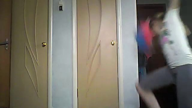 Танец под песню па парапапа смотреть онлайн