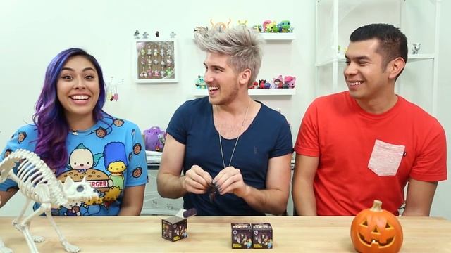 MINECRAFT Mini-Figure Obsidian Series 4 w/ Joey смотреть онлайн