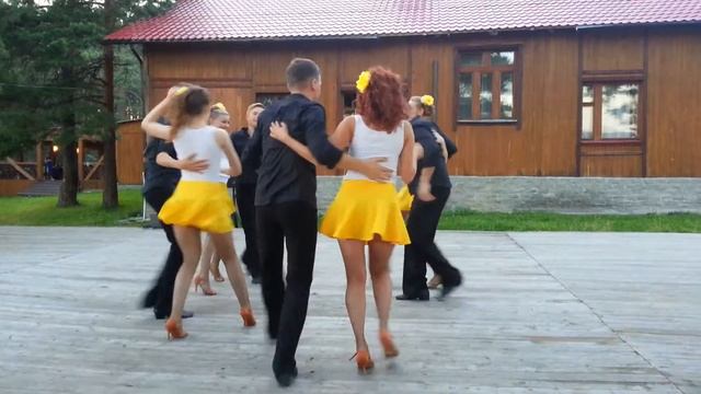 Студия танца Олеси Семухиной... сальса и руэда смотреть онлайн