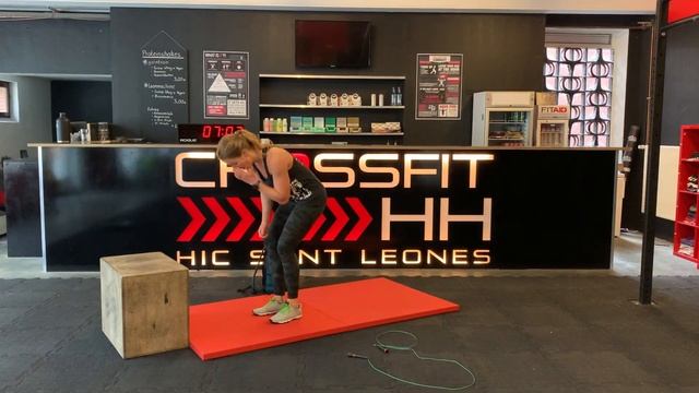 CrossFit HH Home Workout 26.05.2020 смотреть онлайн
