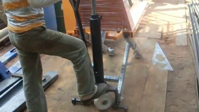 HYDRAULIC HIGH LIFT PALLET TRUCK смотреть онлайн