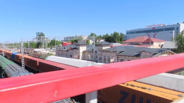 Электровоз ВЛ11М-193/194А с грузовым поездом станция Кубинка-1 4.06.2021 | VL11M-193/194A at Kubink смотреть онлайн