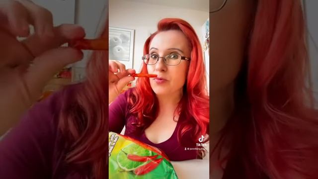 Doritos Dinamita Chili Lime burn vs Takis Fuego-who wins? 🌶 смотреть онлайн