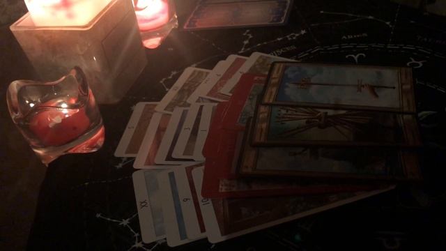 ВАШ ТАЙНЫЙ ПОКЛОННИК. ТАРО ОНЛАЙН РАСКЛАД